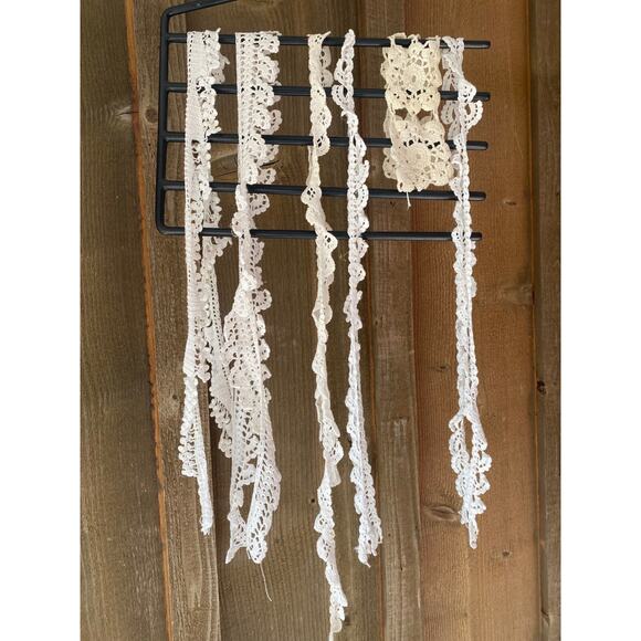VINTAGE Hand Made LACE TRIM BULK LOT SEWING CRAFT DOLL CLOTHES Edgings Cream Wht - Picture 3 of 16